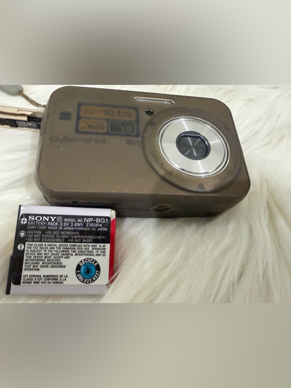 Sony Cyber-shot DSC-N2, 10.1 megapixel an ultra-compact digital camera